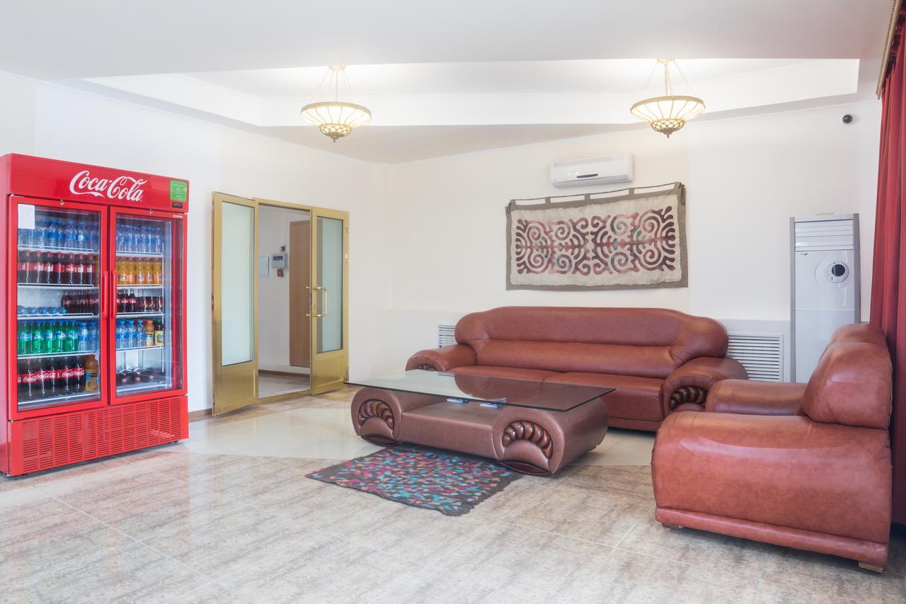 Hotel Alma Ata Zhosaly Exteriér fotografie